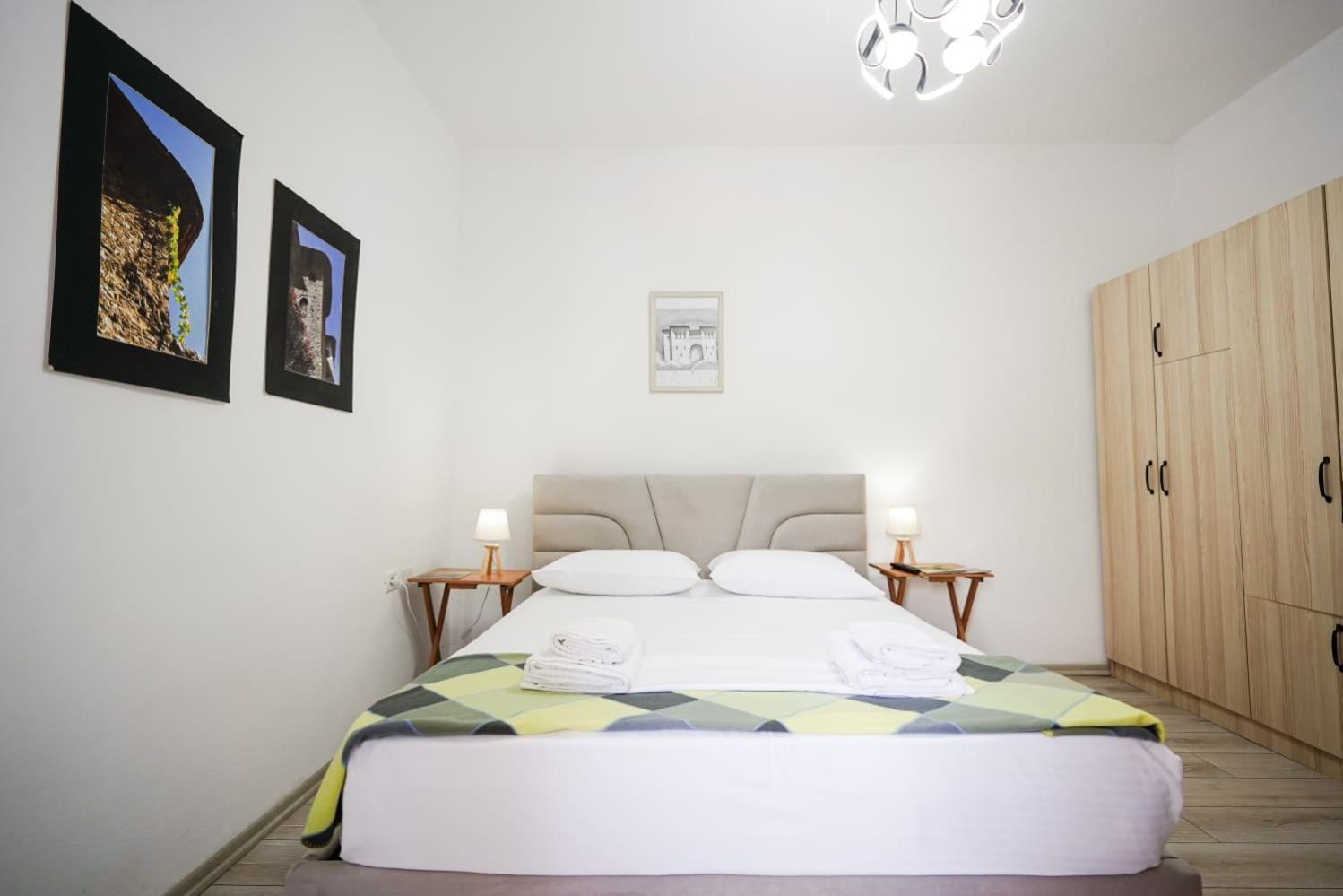 View City Apartments จีโรคาสเตอร์ ภายนอก รูปภาพ