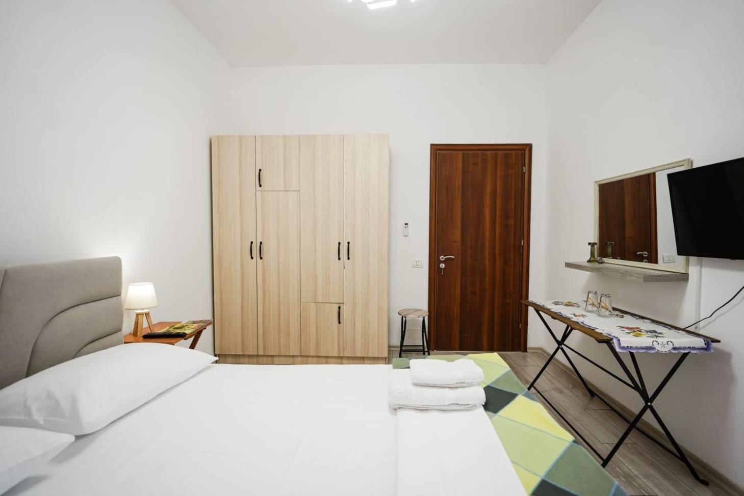 View City Apartments จีโรคาสเตอร์ ภายนอก รูปภาพ